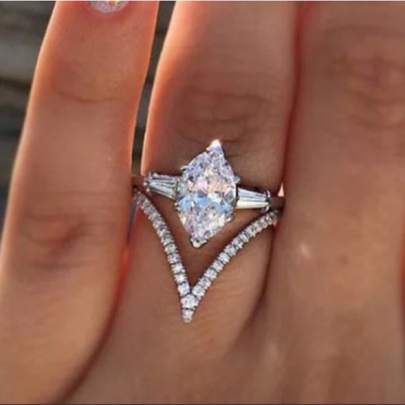 Jewelry - ⚜️[𝗡𝗪𝗧]⚜️𝙍𝙞𝙣𝙜 (𝟯/$𝟰𝟱)